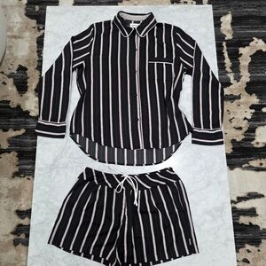 DKNY Satin Stripes Pajama Long Sleeve Top Shorts‎ Set Size Medium